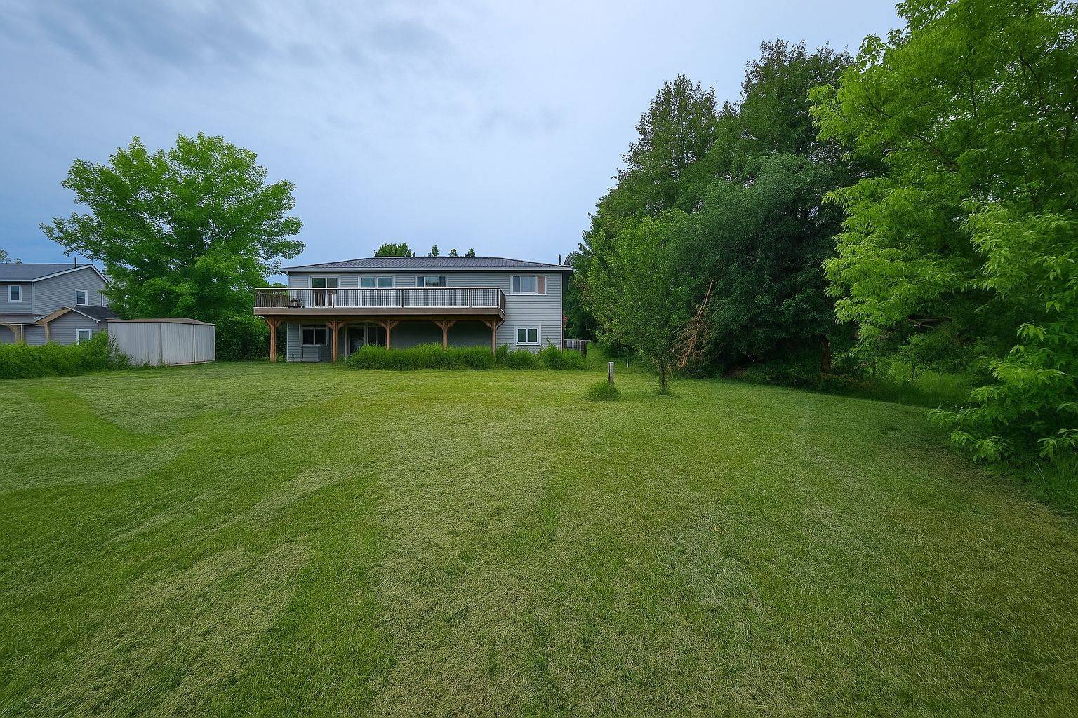 Kawartha Lakes, ON K9J 6X3,22 LAWRENCE ST N