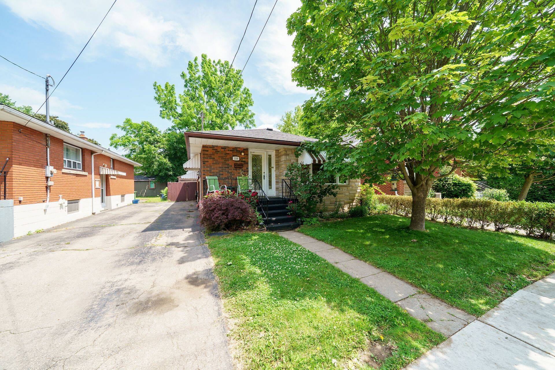 Hamilton, ON L8S 2G7,150 Whitney AVE
