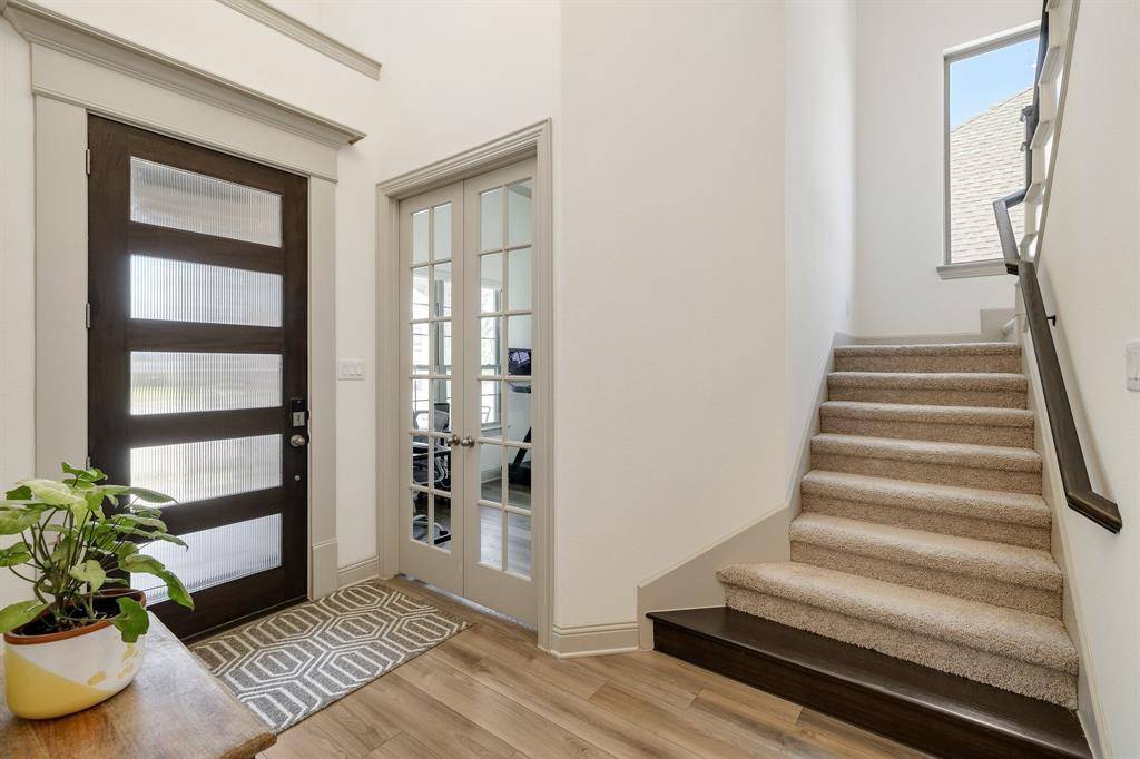 Arlington, TX 76005,1807 Coopers Hawk Drive