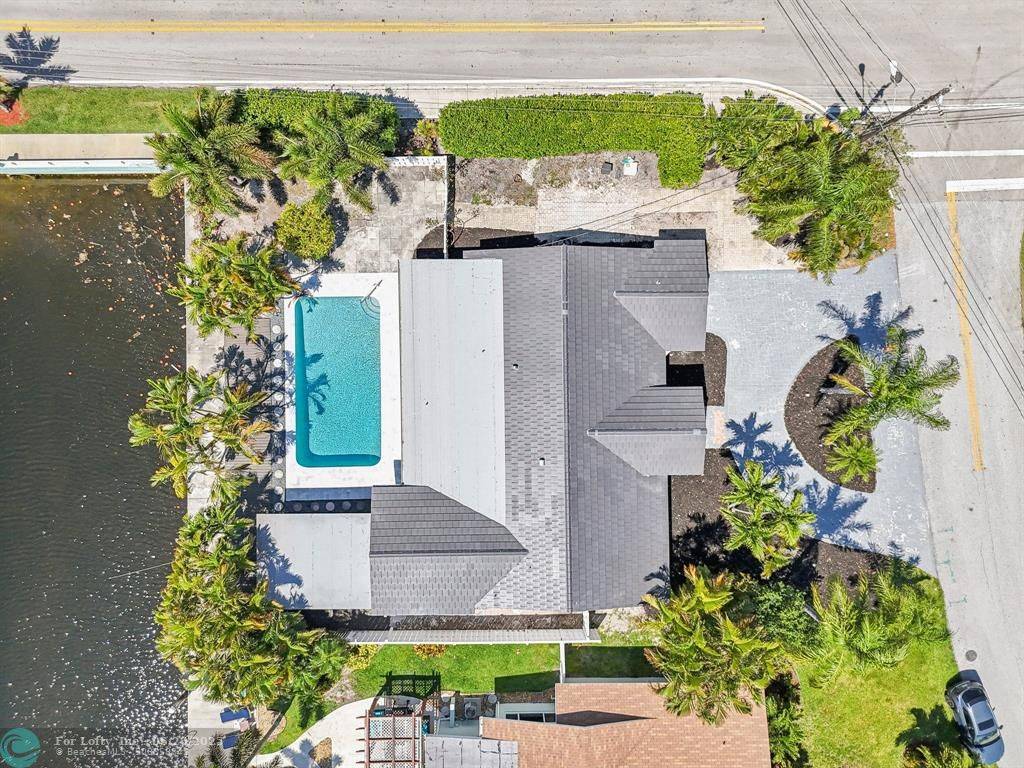 Pompano Beach, FL 33060,900 SE 10th St