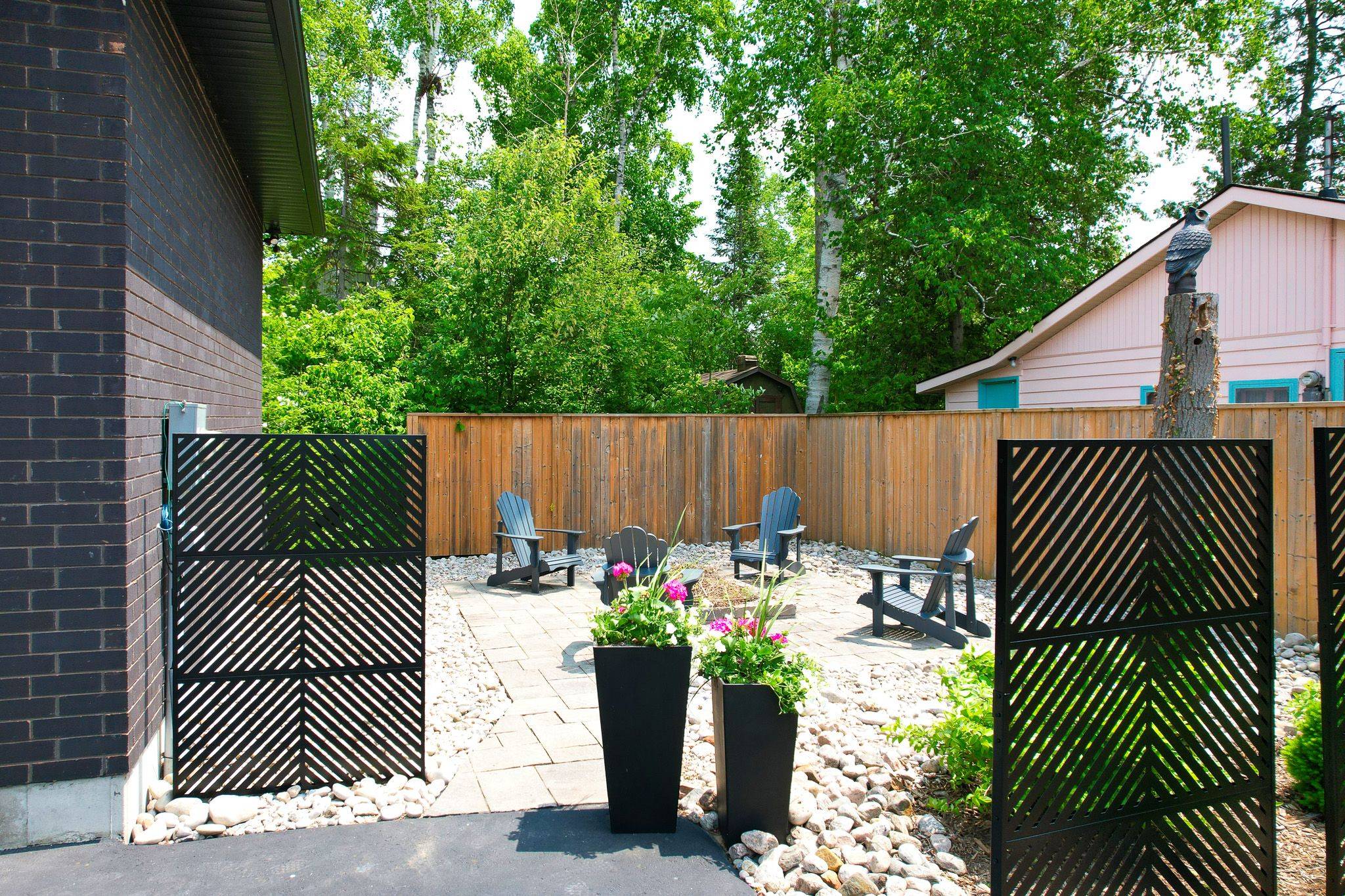 Wasaga Beach, ON L9Z 1T8,1911 Shore LN