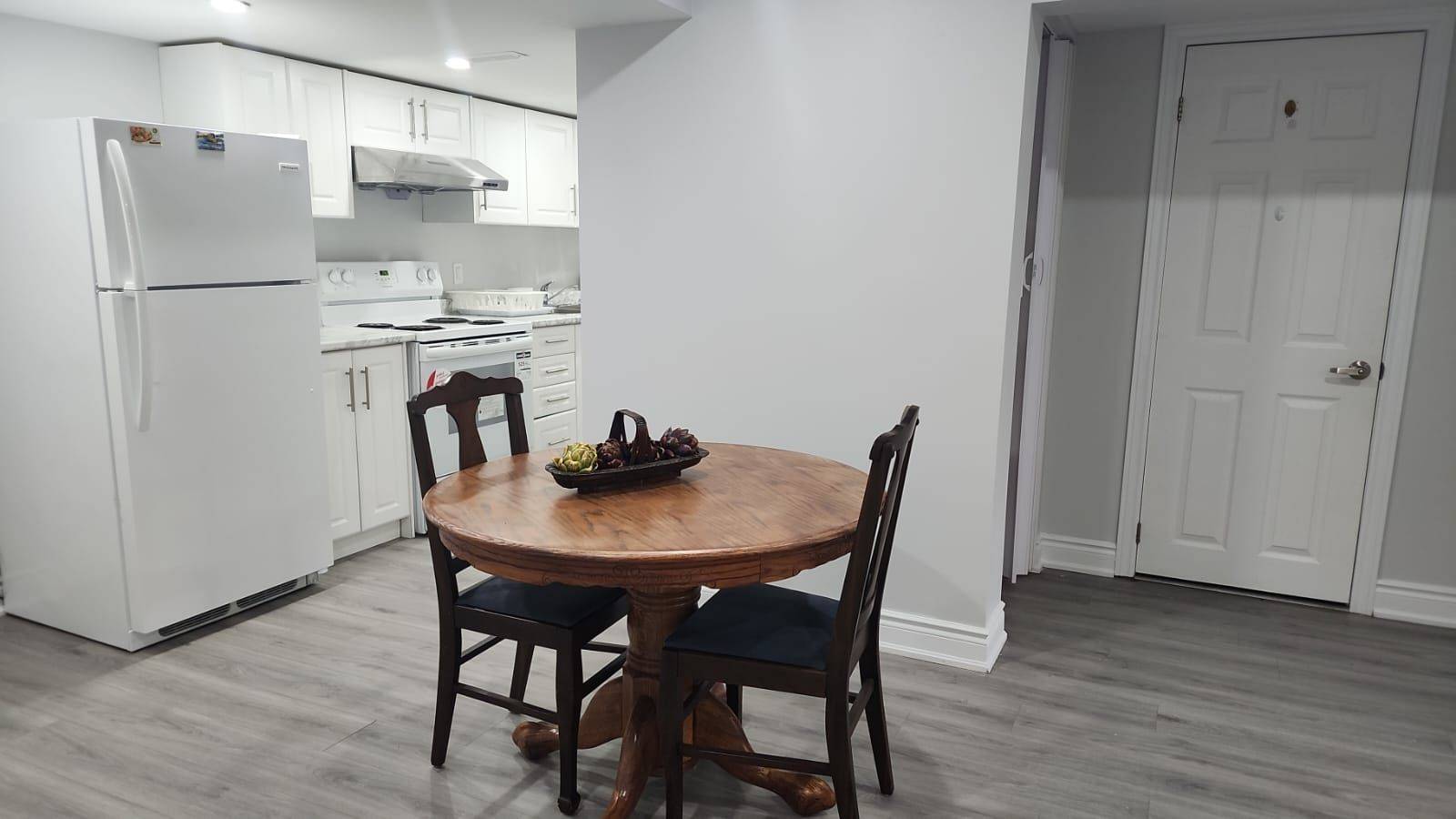 Kitchener, ON N2R 1W7,43 Saddlebrook CT #Basement