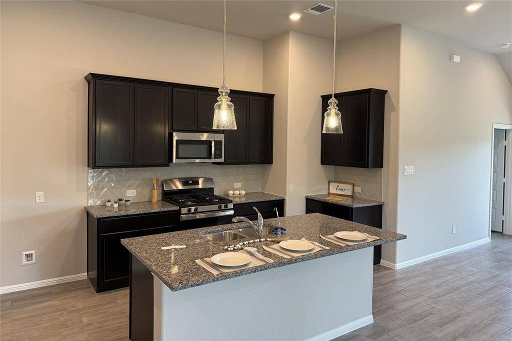 Denton, TX 76208,3417 Goshawk Drive
