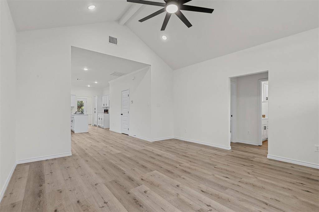 Granbury, TX 76048,828 Colorado River Drive
