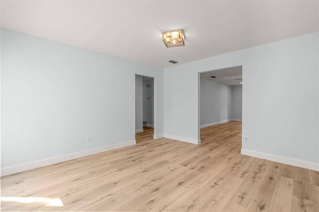 Hurst, TX 76053,1129 Irwin Drive
