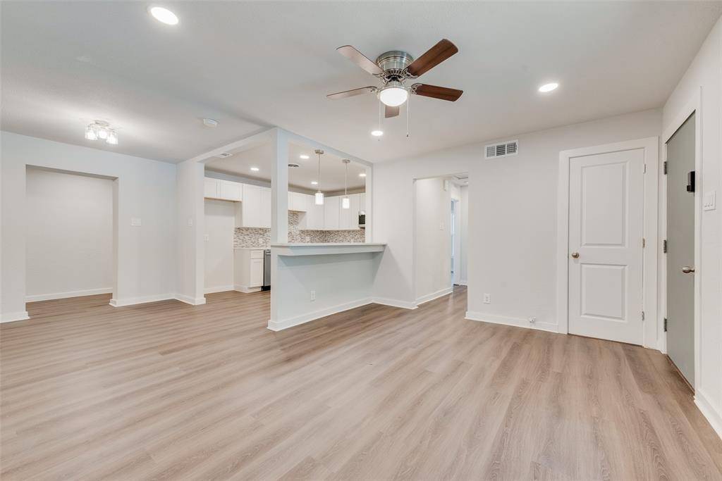 Dallas, TX 75228,2021 Costa Mesa Drive