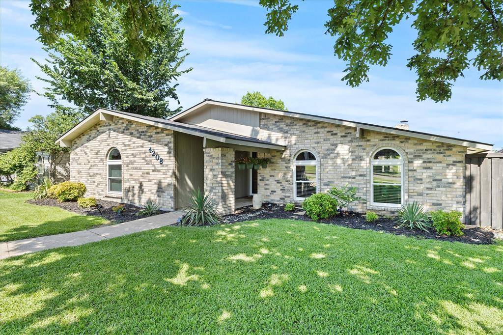 Mesquite, TX 75150,4208 Crestover Drive