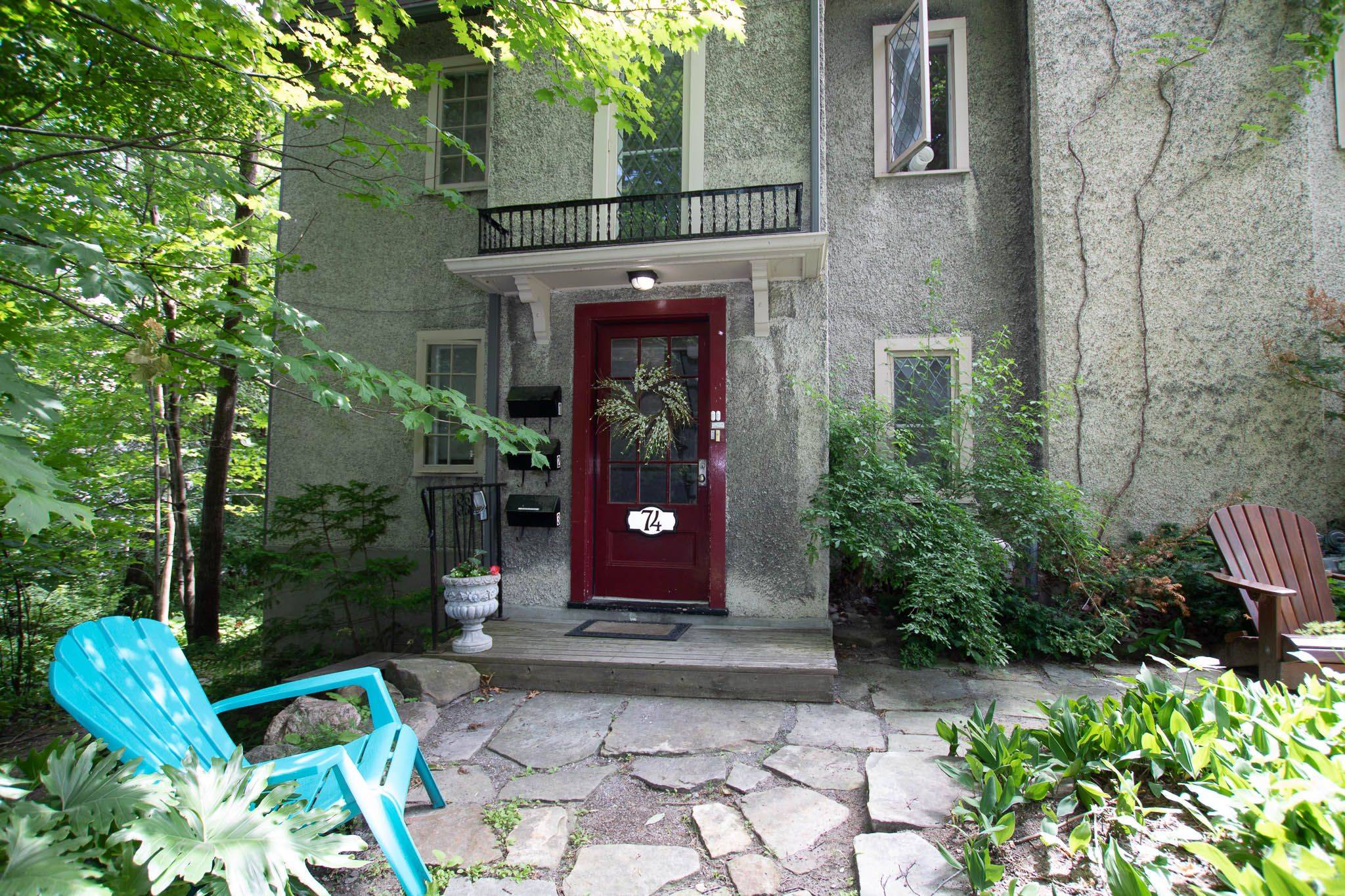 Rockcliffe Park, ON K1M 0P6,74 Acacia AVE #3