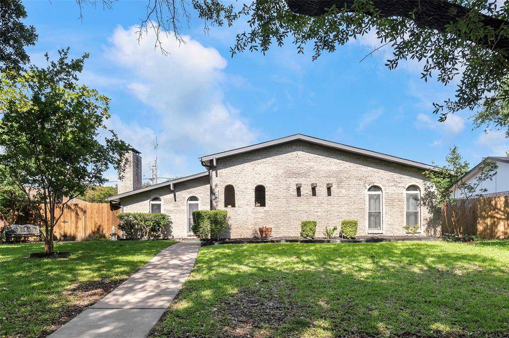 Plano, TX 75023,5003 Green Oaks Drive
