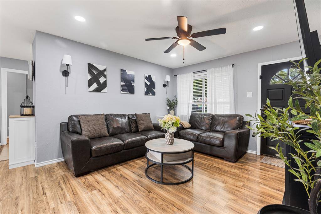 Mesquite, TX 75149,417 Birchwood Circle