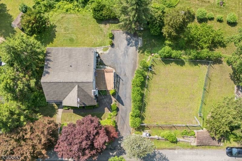 Andover Twp., NJ 07860,215 Sussex Ave
