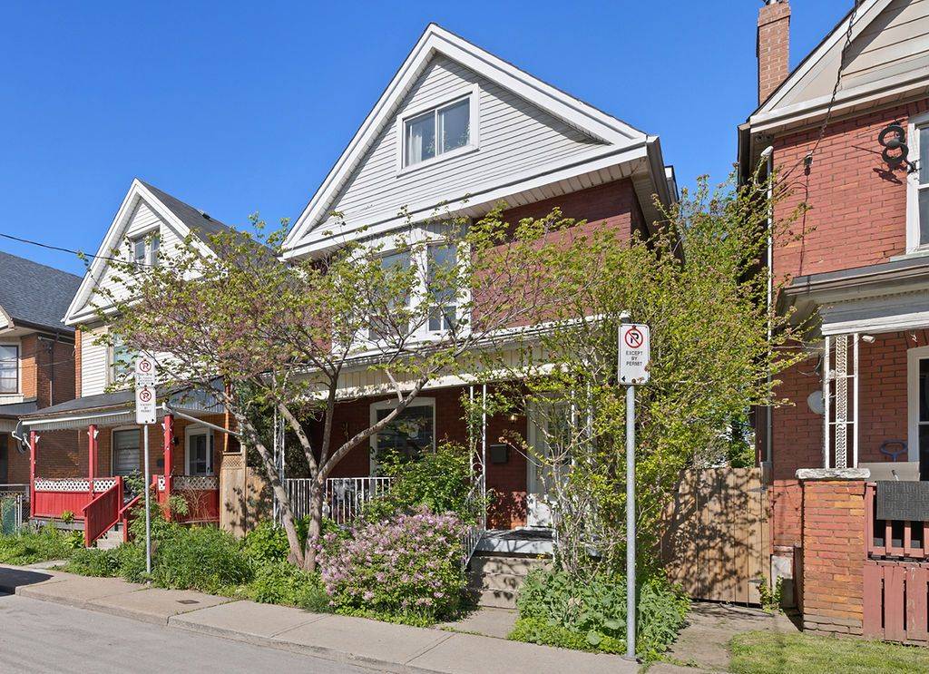 Hamilton, ON L8L 6H1,23 Fairleigh AVE N