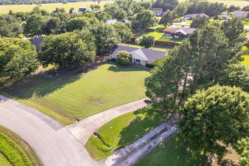 Pottsboro, TX 75076,133 S Meadowbrook Drive