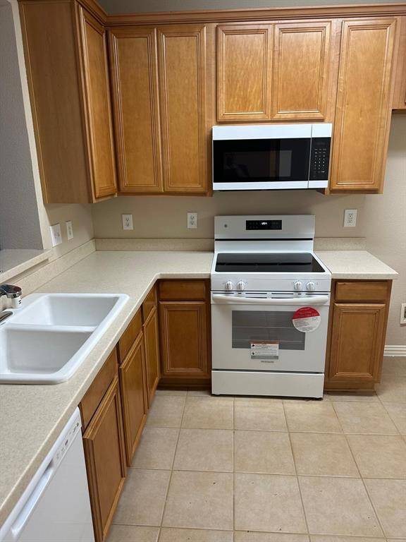 Lewisville, TX 75067,204 Heritage Hill Drive