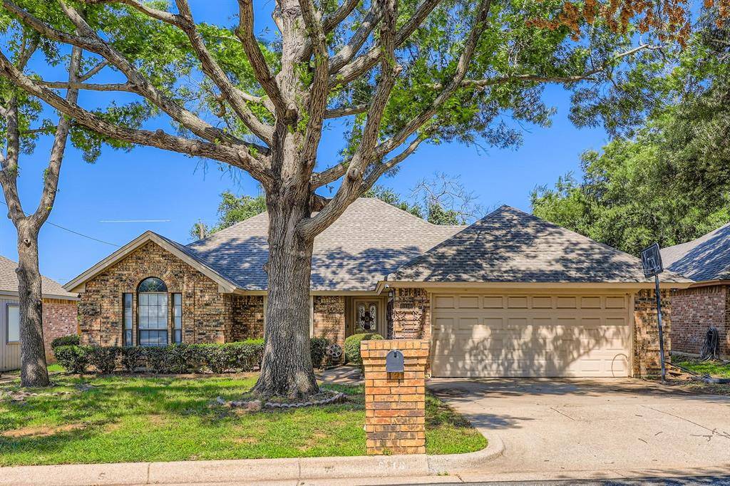 Arlington, TX 76001,6116 Kingswood Drive