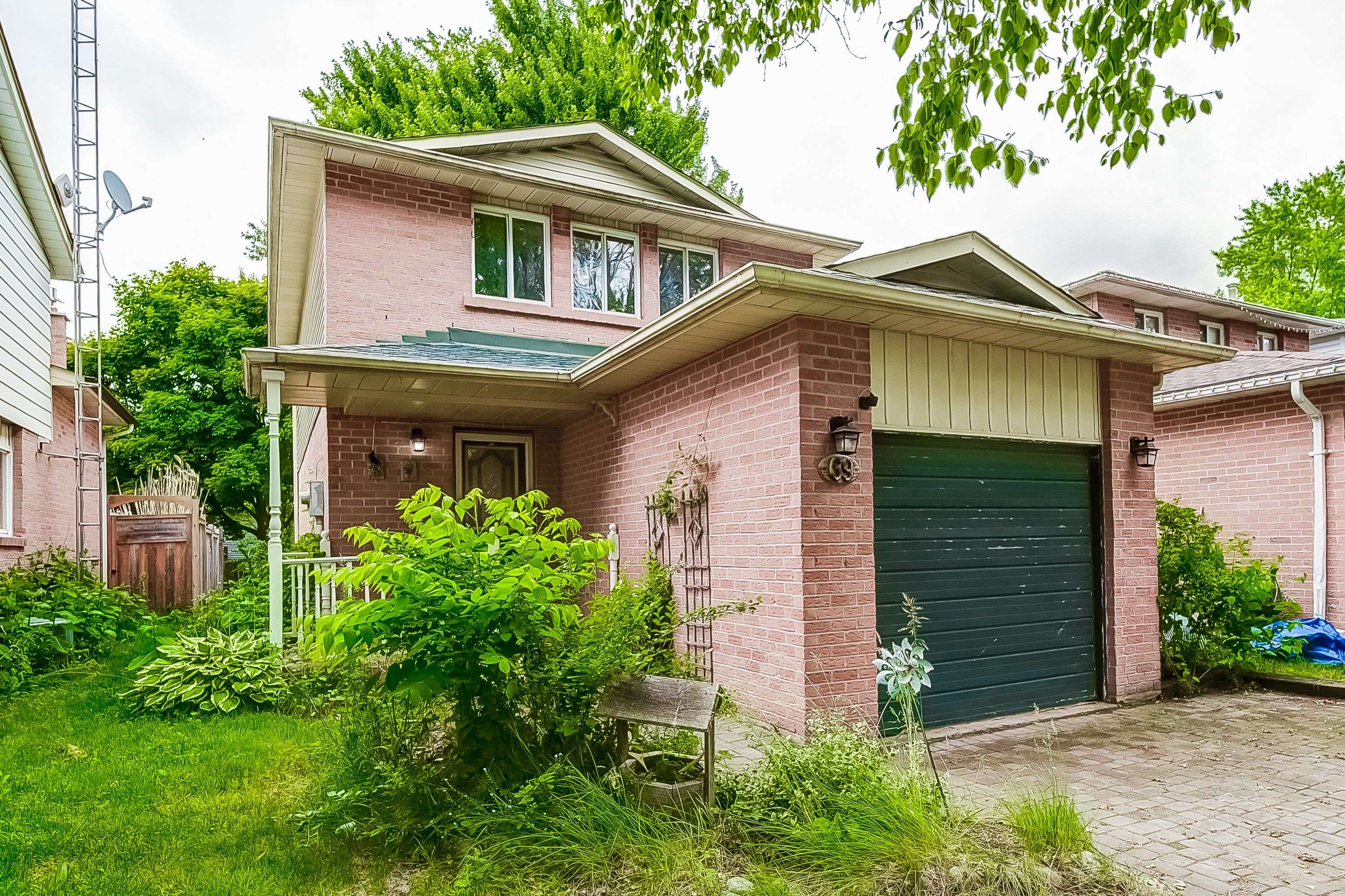 New Tecumseth, ON L0G 1A0,69 Daniele AVE