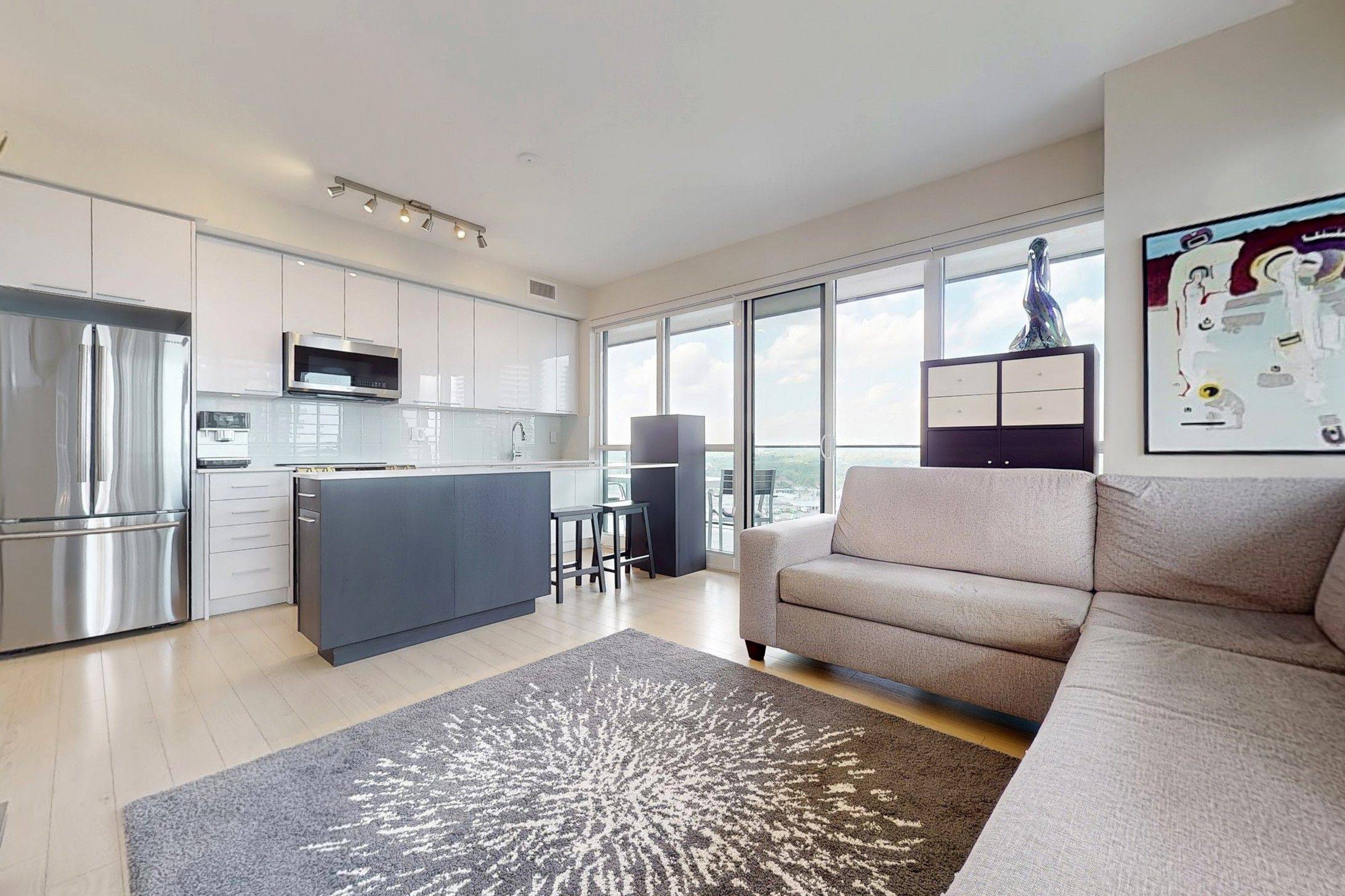 Toronto W06, ON M8V 0H9,10 Park Lawn RD #2609