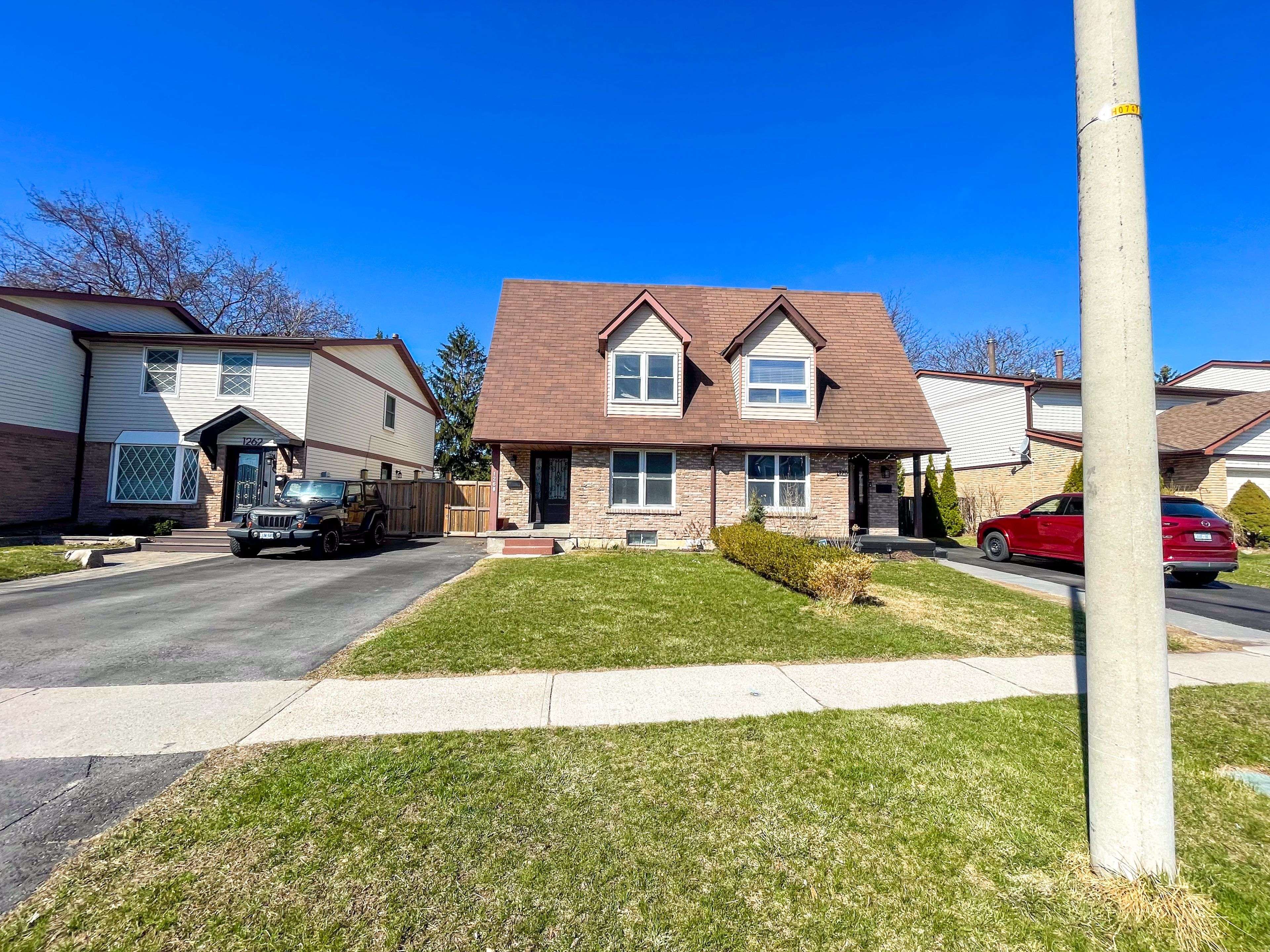 Oshawa, ON L1G 7H2,1268 Trowbridge DR