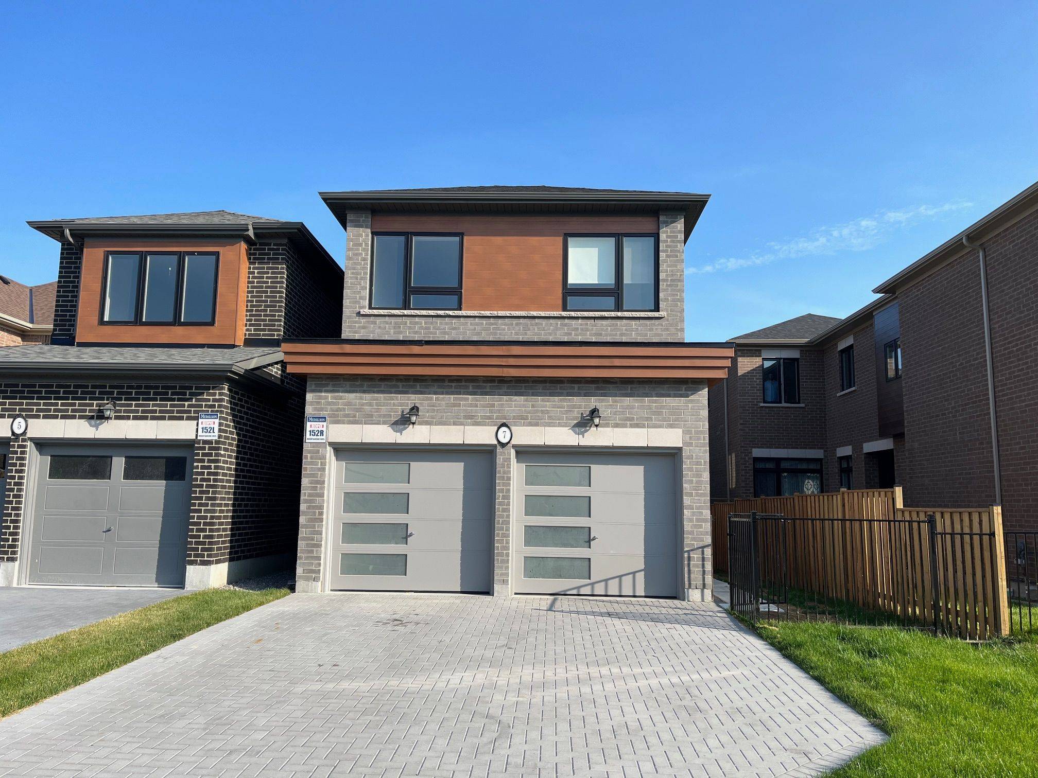 Whitby, ON L1R 0P4,7 Mountainside CRES
