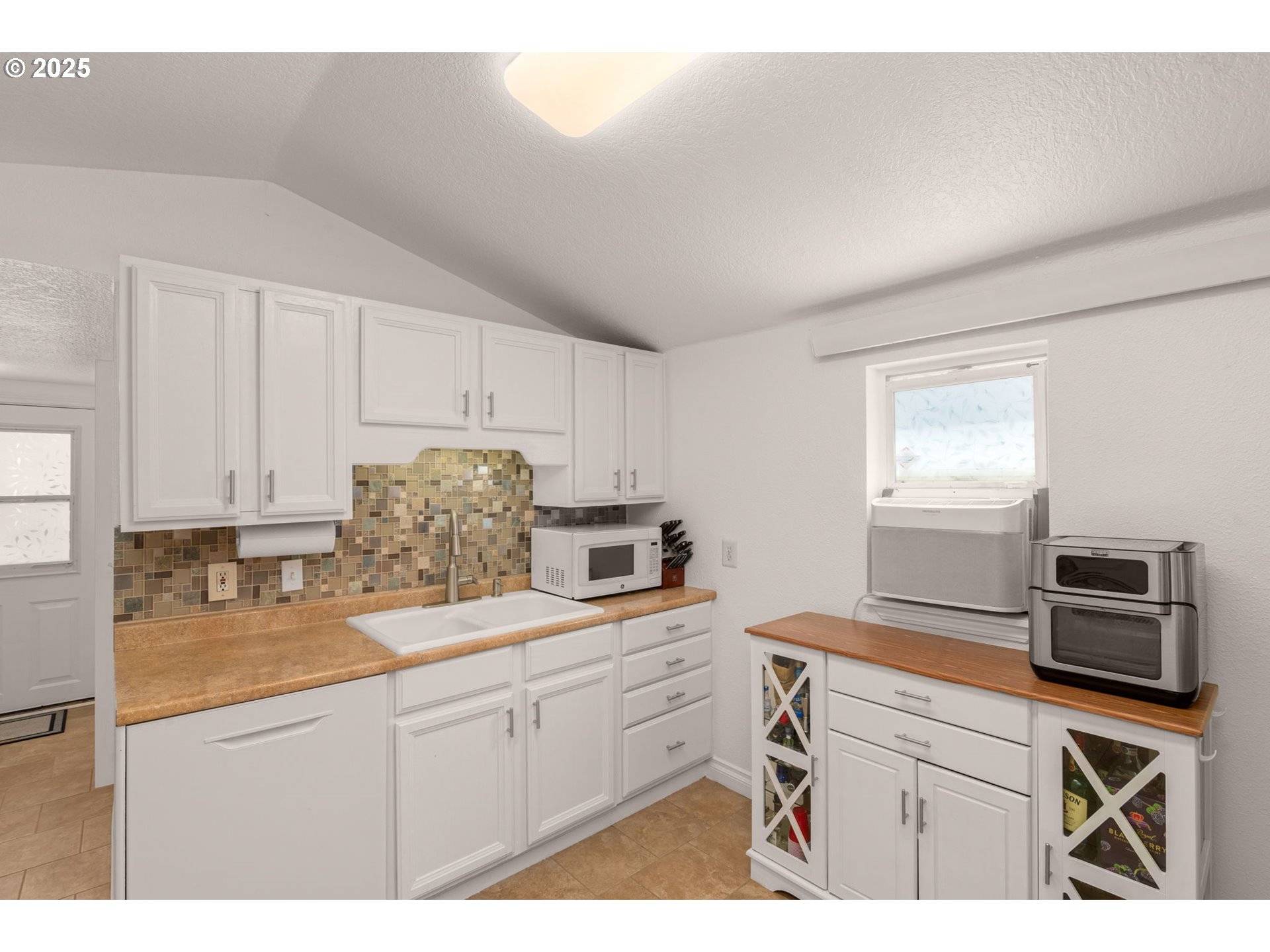Portland, OR 97206,5741 SE OGDEN ST