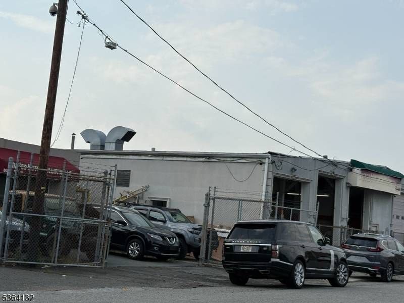 Paterson City, NJ 07513,862-868 E 26Th St