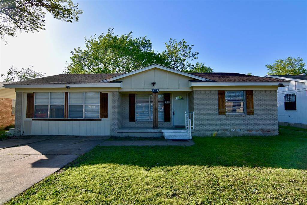 Mesquite, TX 75149,1319 Summit Street