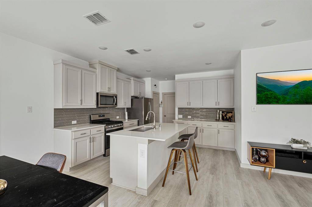 Little Elm, TX 75068,2721 Majesty Drive