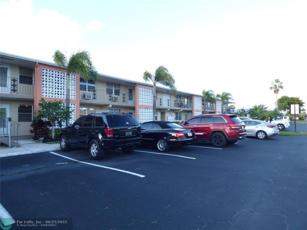Fort Lauderdale, FL 33308,2106 NE 56th Ct #204