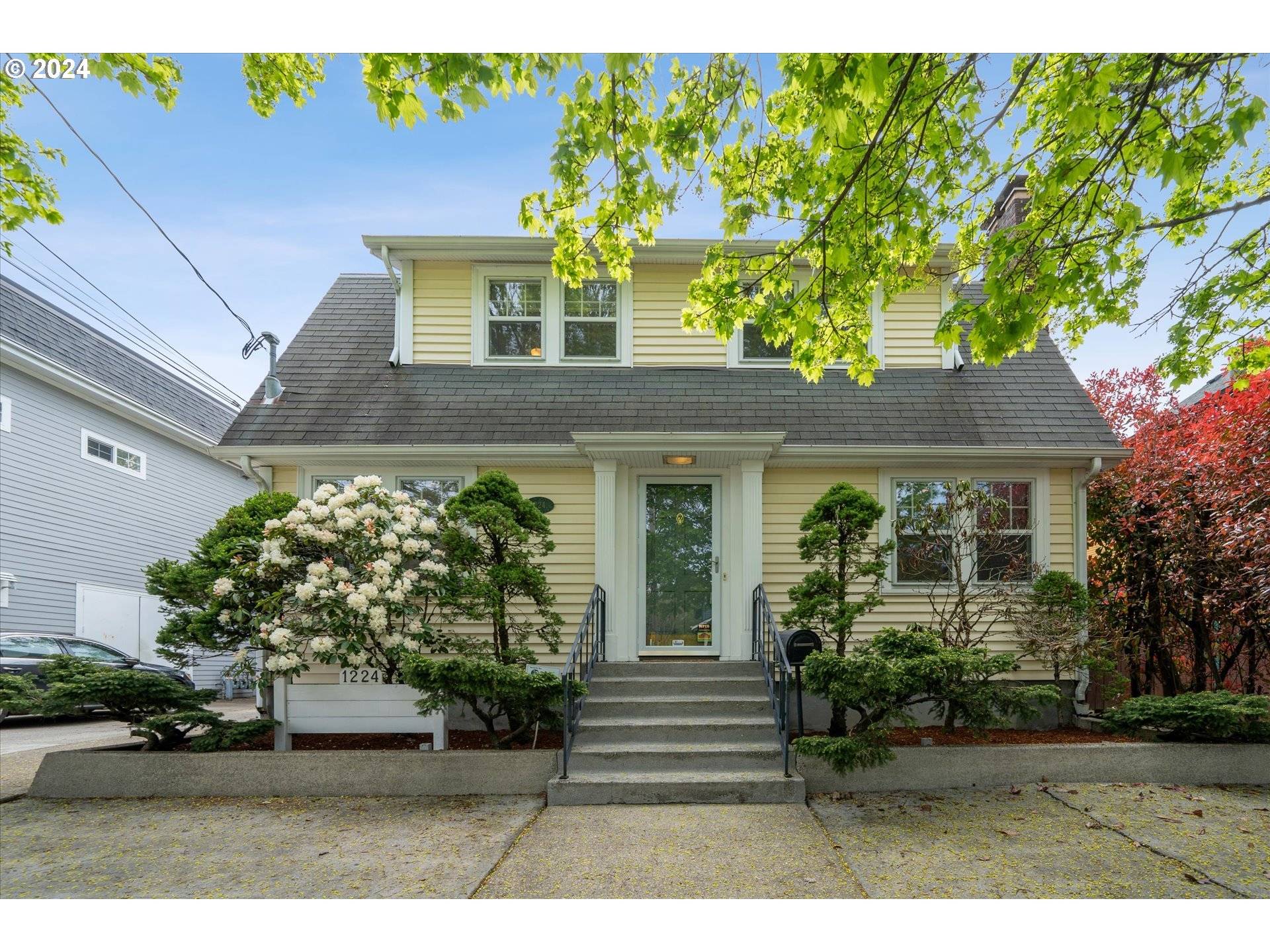 Portland, OR 97202,1224 SE MALDEN ST