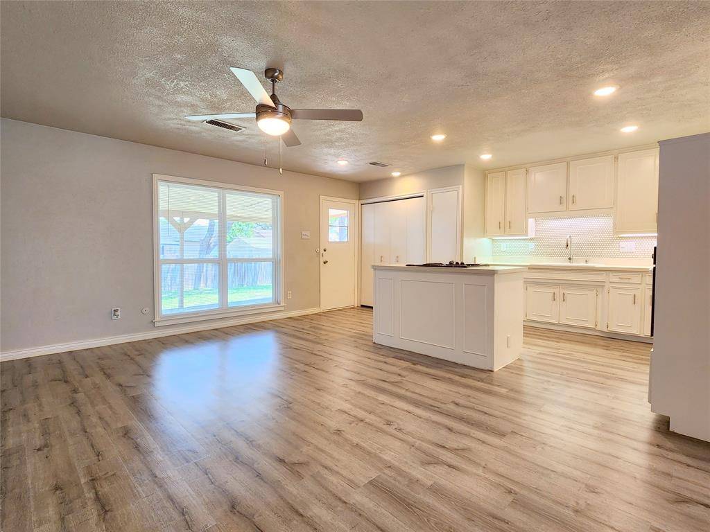 The Colony, TX 75056,5333 Strickland Avenue