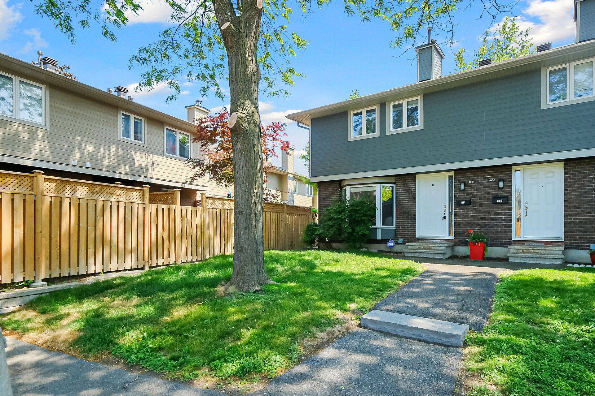 Orleans - Convent Glen And Area, ON K1C 4Y7,1681 Bremen LN #74