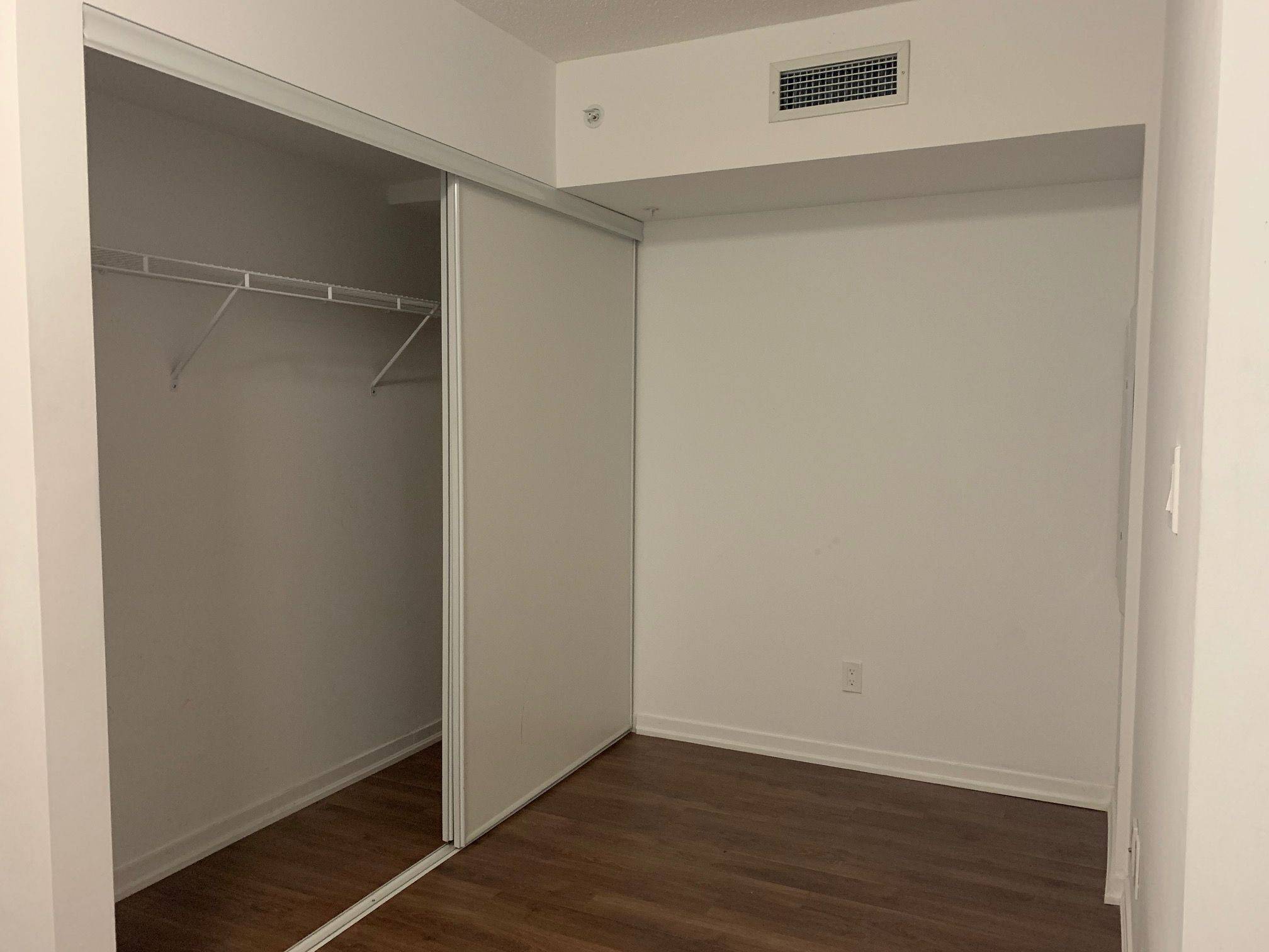 Toronto C01, ON M6J 0B1,68 Abell ST #506