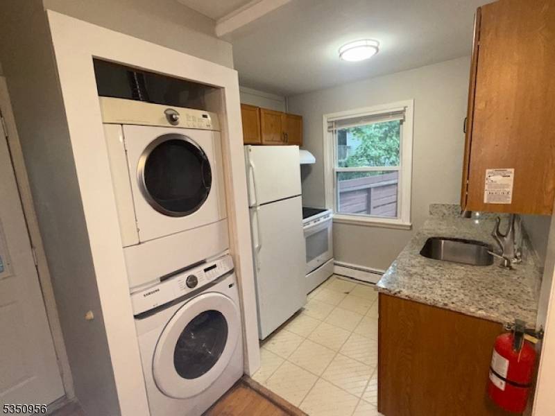 Jefferson Twp., NJ 07849,1 Sachem Rd #2