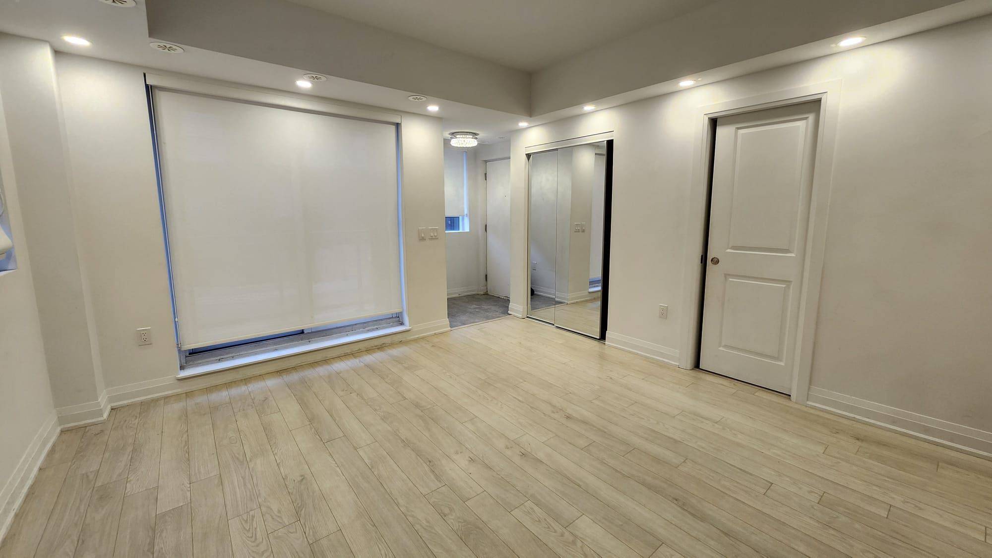 Vaughan, ON L4L 0J1,5289 Highway 7 RD #D102