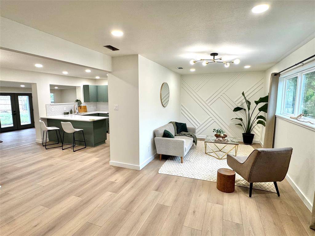 Hurst, TX 76053,313 Sheri Lane