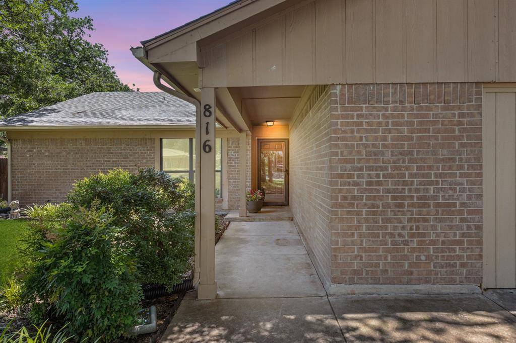 Azle, TX 76020,816 Lake Crest Parkway