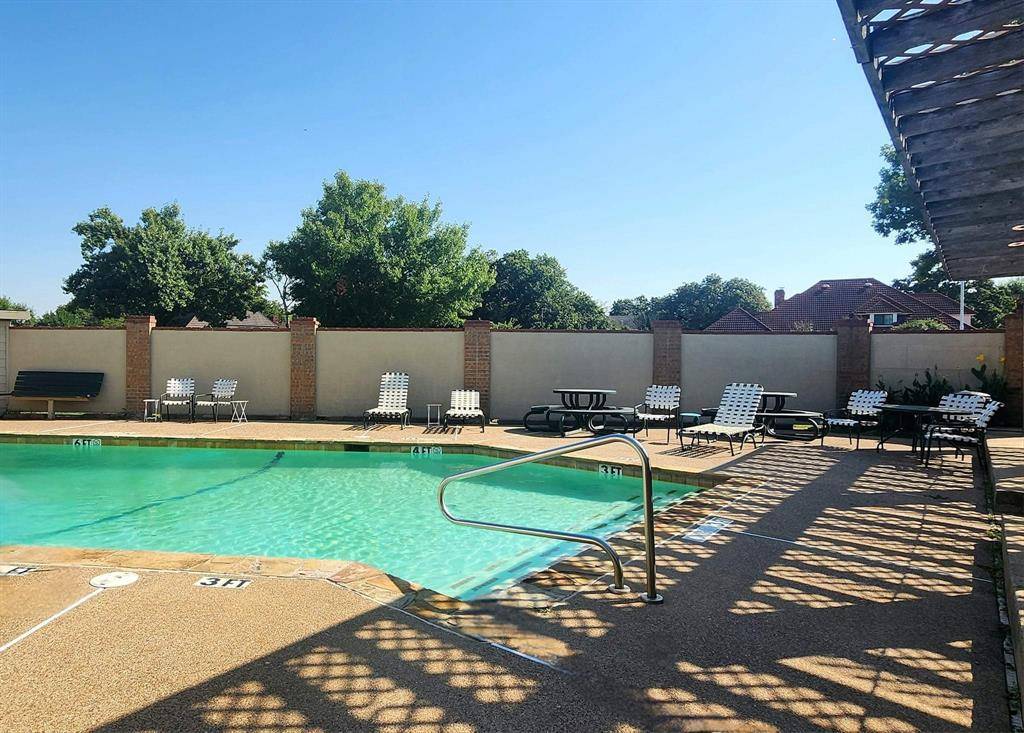 Hurst, TX 76054,344 W Harwood Road #A