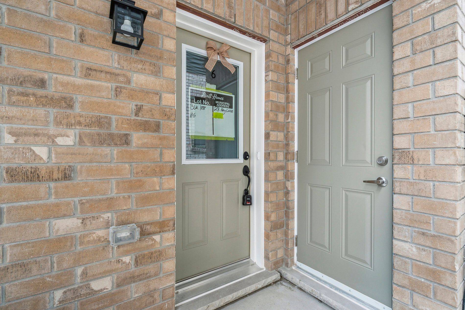 Barrie, ON L9J 0V6,23 Hay LN #6