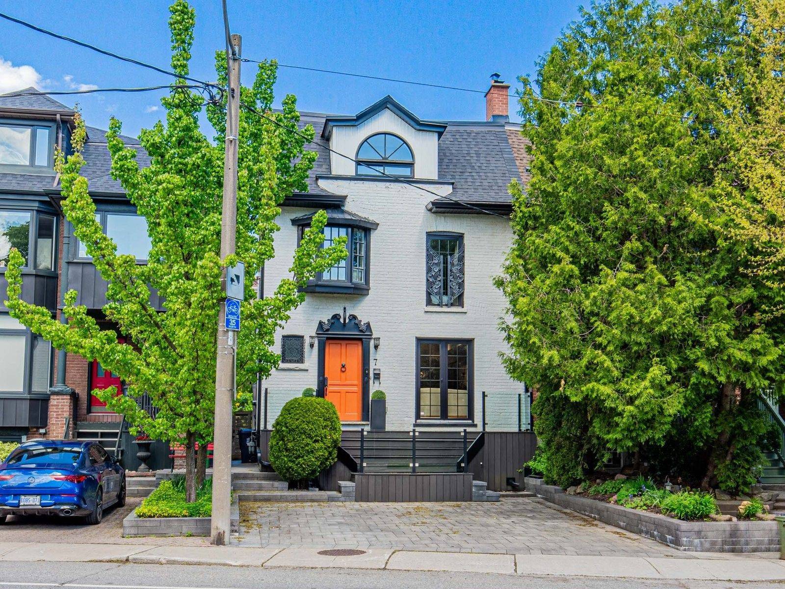 Toronto C02, ON M4V 2M7,7 Poplar Plains RD