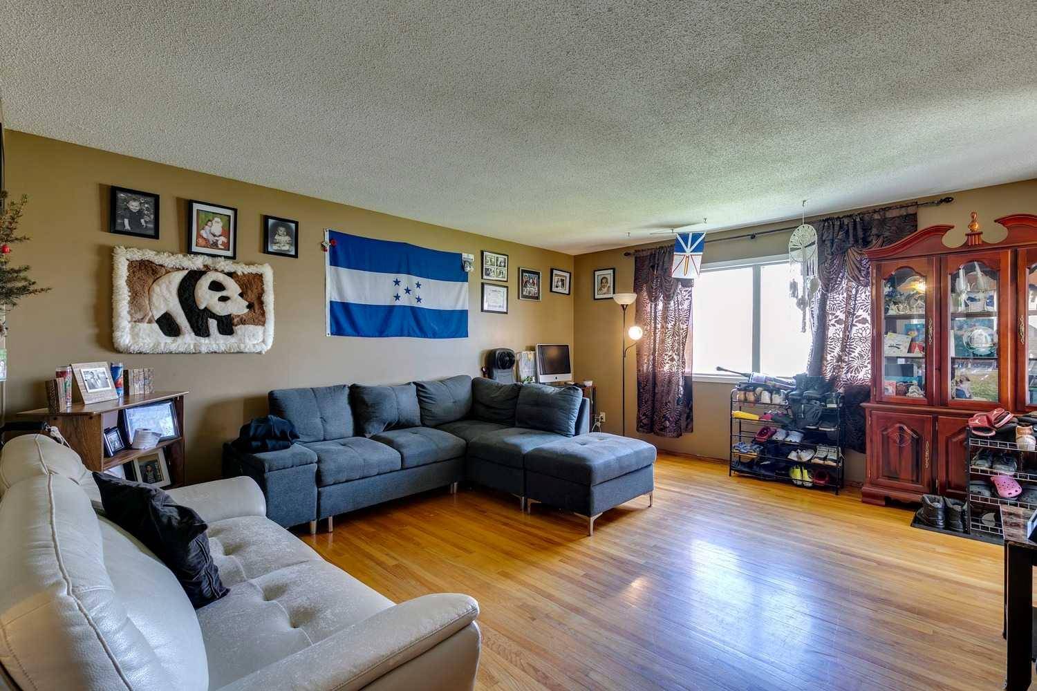 Calgary, AB T2A 0Z7,1003 34 ST SE