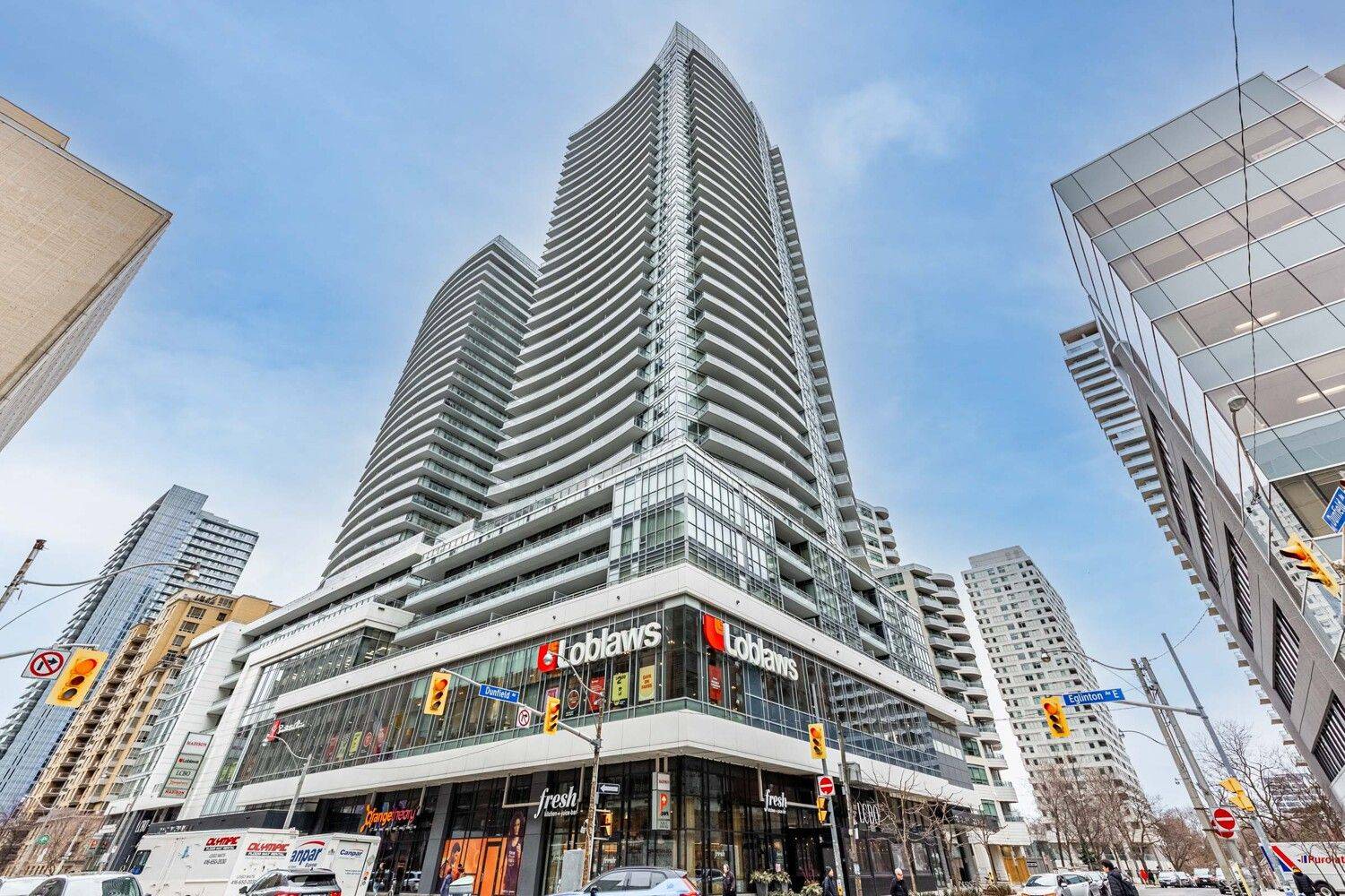 Toronto C10, ON M4S 0A4,89 Dunfield AVE #2701