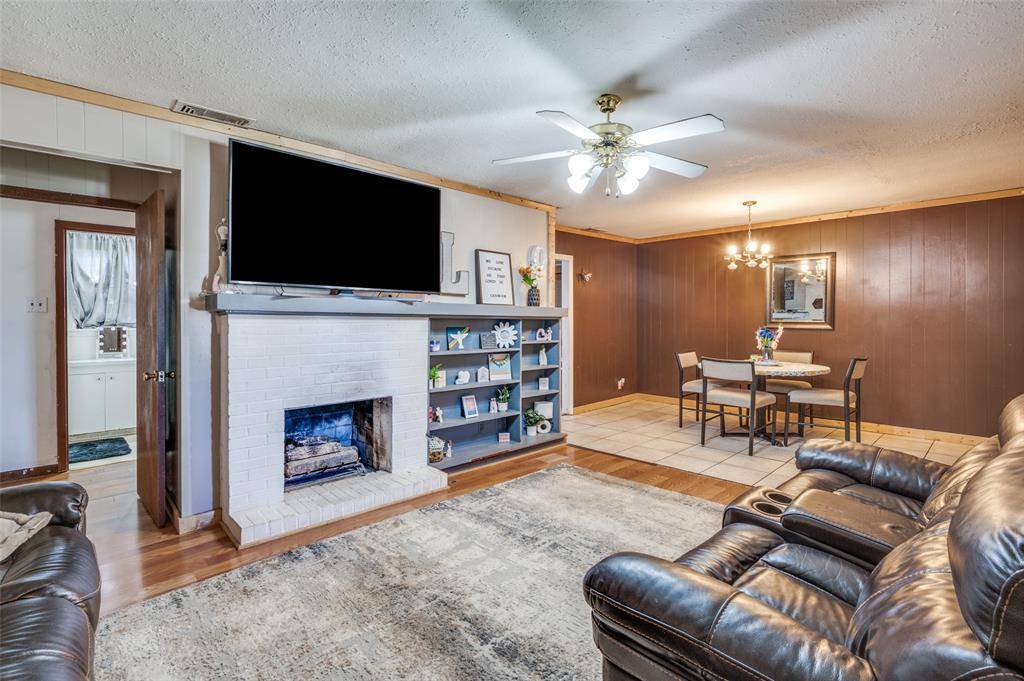 River Oaks, TX 76114,1033 Lydick Lane