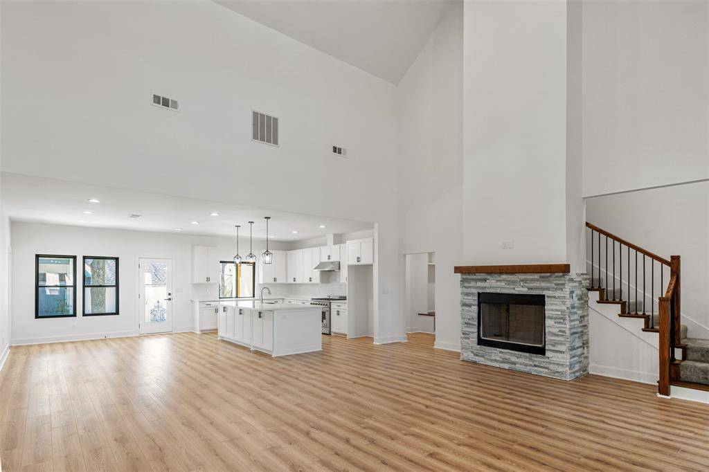Mabank, TX 75156,649 ENCHANTED ISLES Drive