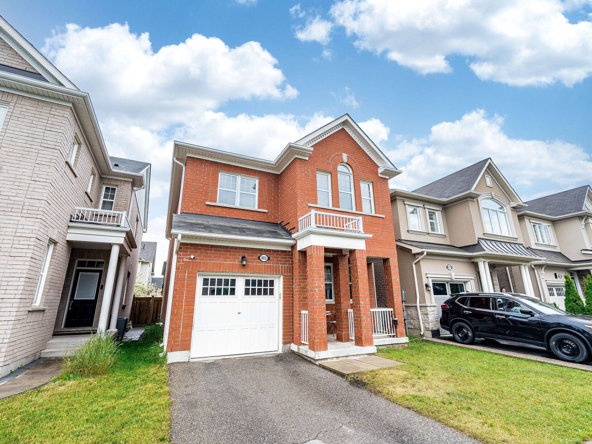 Milton, ON L9T 8Z8,903 Penson CRES