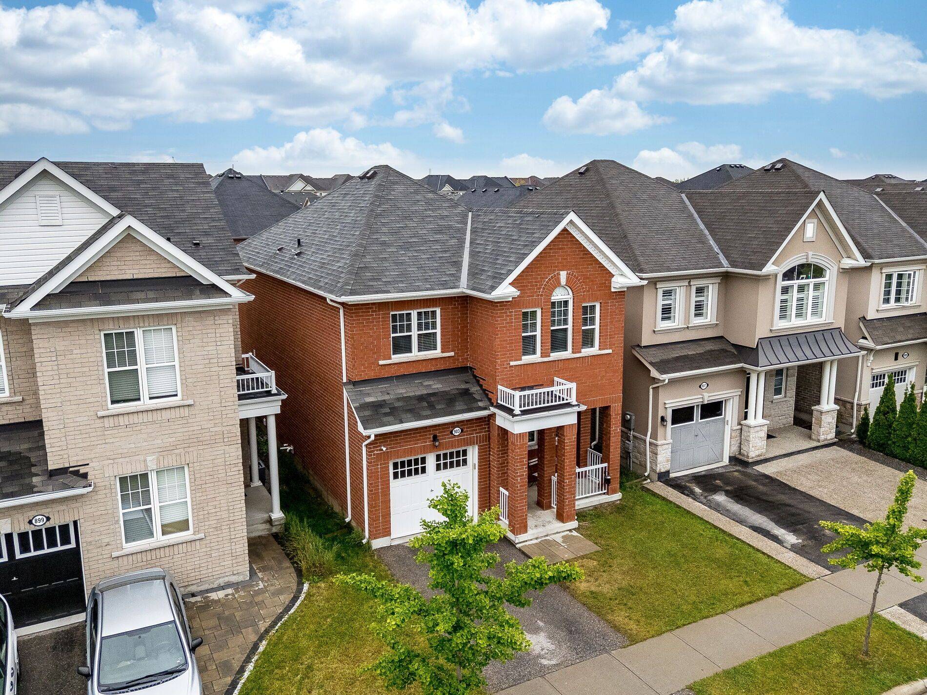 Milton, ON L9T 8Z8,903 Penson CRES
