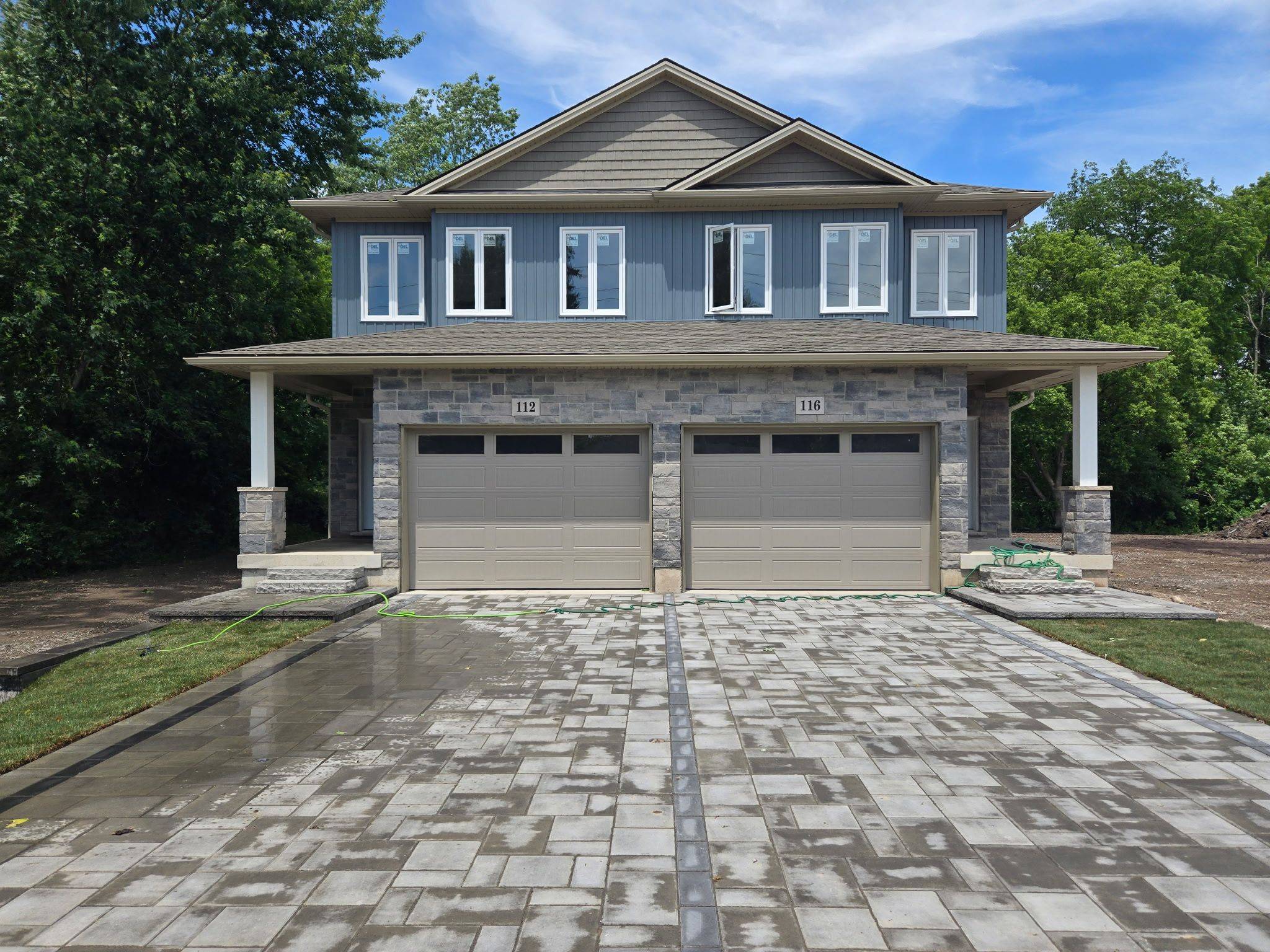 Welland, ON L3B 5K5,116 Forks RD E
