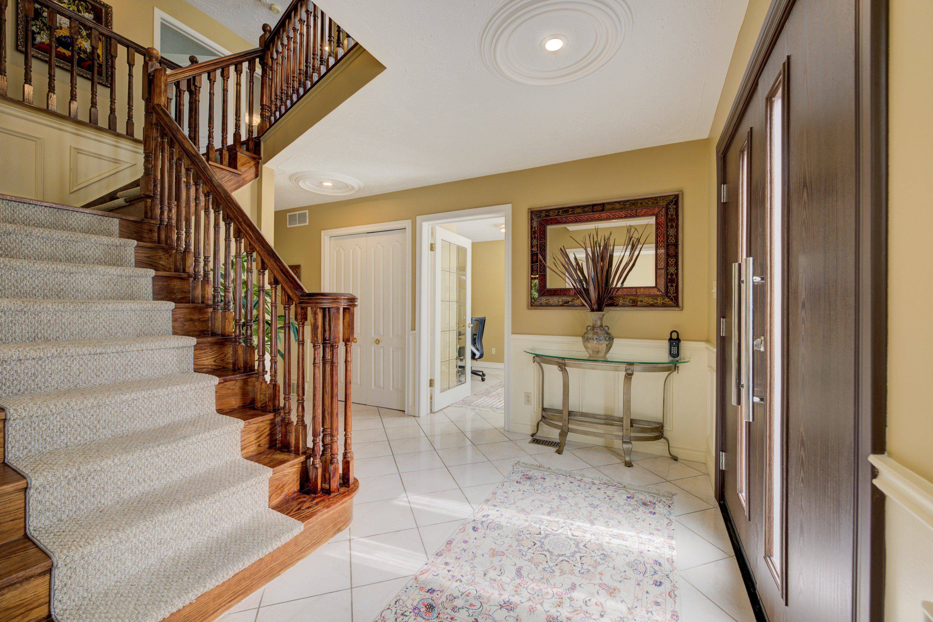 Waterloo, ON N2K 3R1,610 STONEBURY CRES