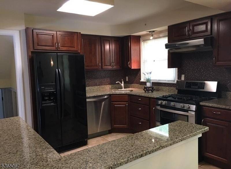 Livingston Twp., NJ 07039,29 Spier Dr