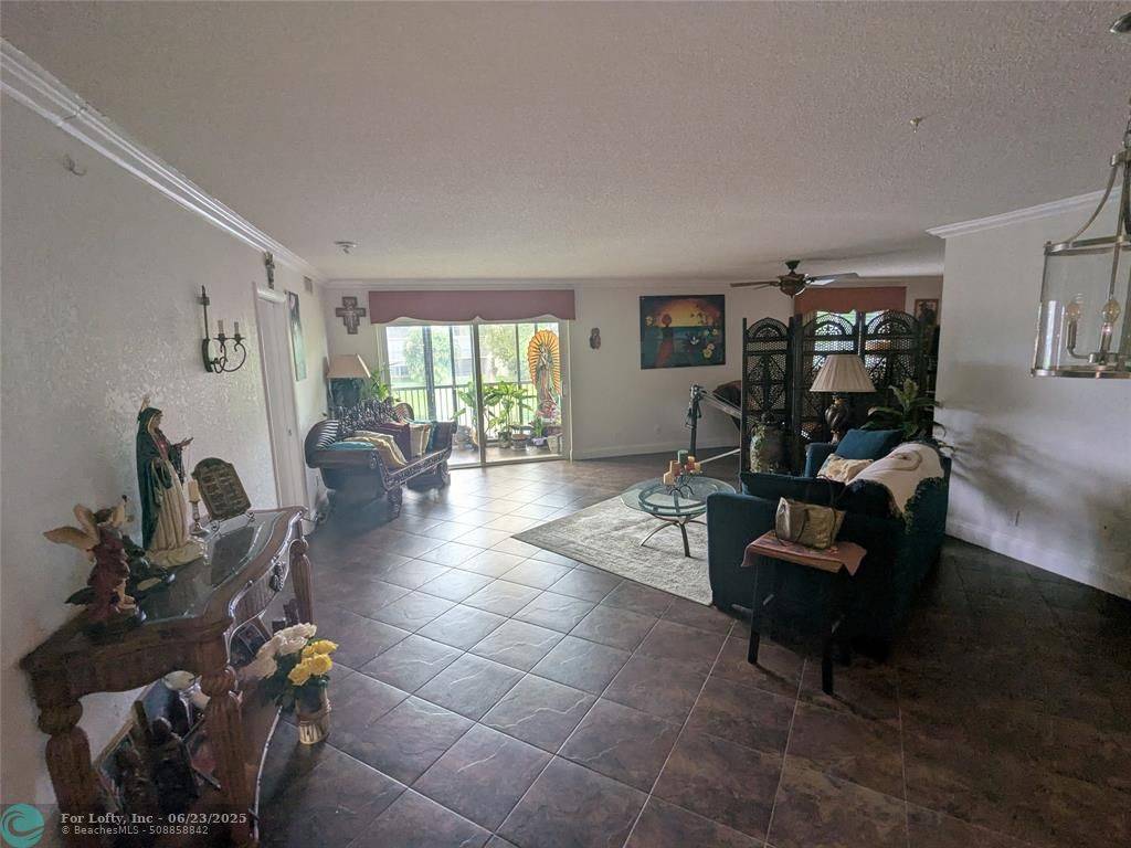 Pembroke Pines, FL 33025,250 S Hollybrook Ter  #205