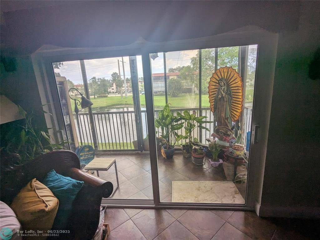 Pembroke Pines, FL 33025,250 S Hollybrook Ter  #205